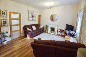 Sitting Room- click for photo gallery